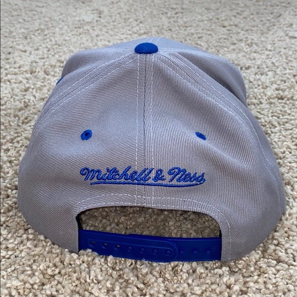 Los Angeles Clippers LA snapback hat worn once - Picture 2 of 5